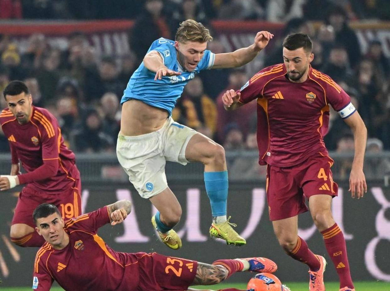 那不勒斯赛程好到爆,卫冕希望大增,如果能战胜A米基本锁定冠军,今年意甲三强争霸格局更加明朗